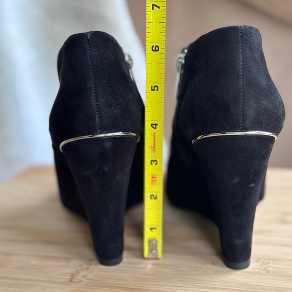 Coach Oakdale Bootie (7.5) Black - Picture 5 of 7